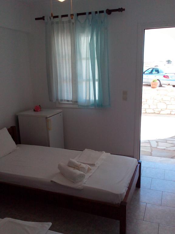 Bocamviglies By The Sea Hotell Náousa Eksteriør bilde