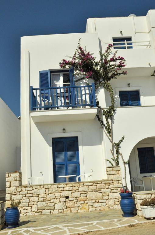 Bocamviglies By The Sea Hotell Náousa Eksteriør bilde